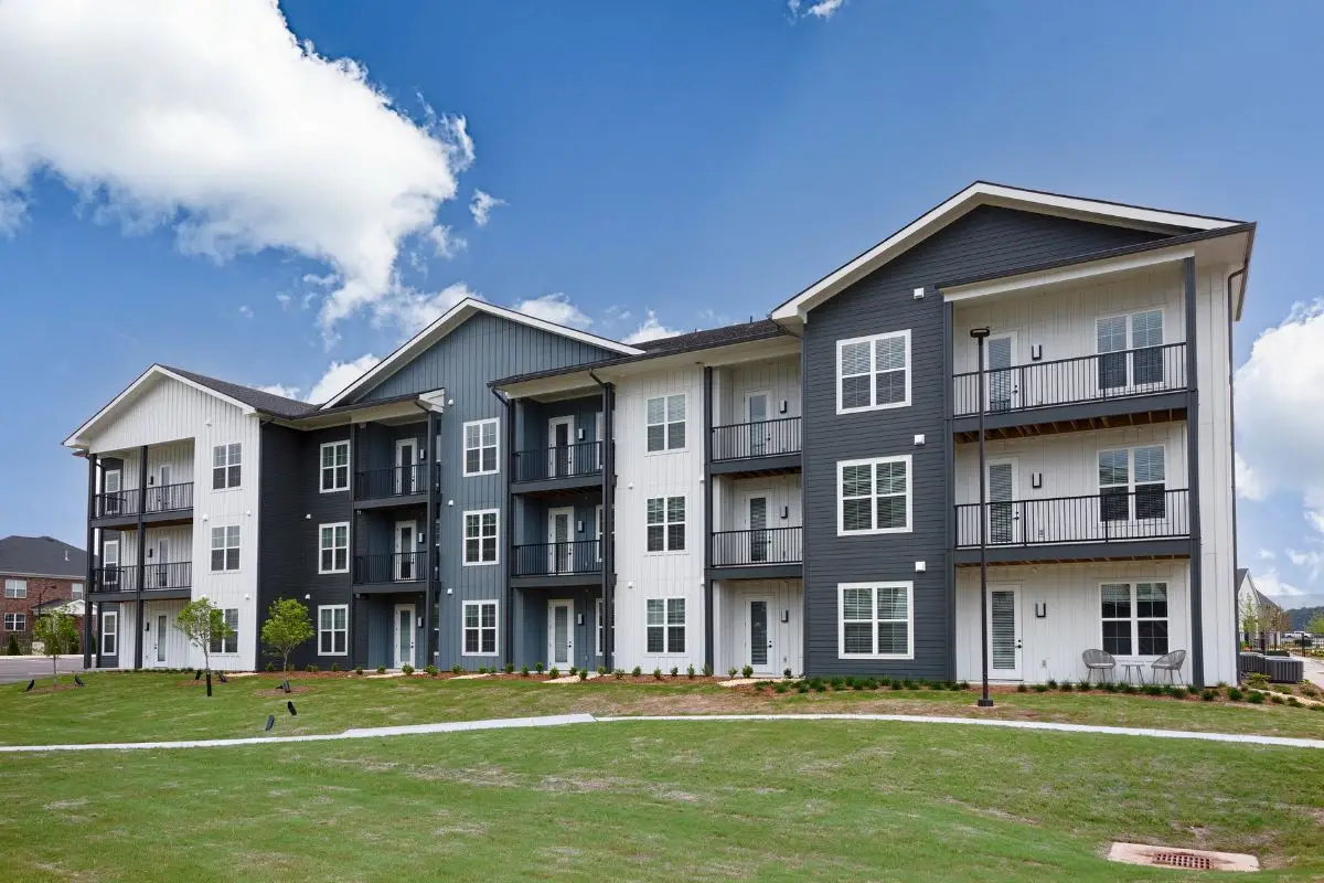 The Jessam apartments near Redstone Arsenal and University of Alabama