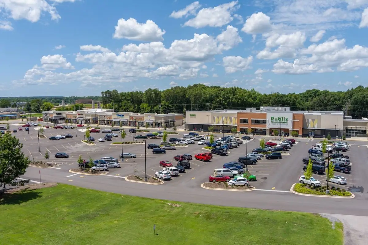 The Market at Hays Farm shopping center featuring multiple restaurants within walking distance of The Jessam apartments